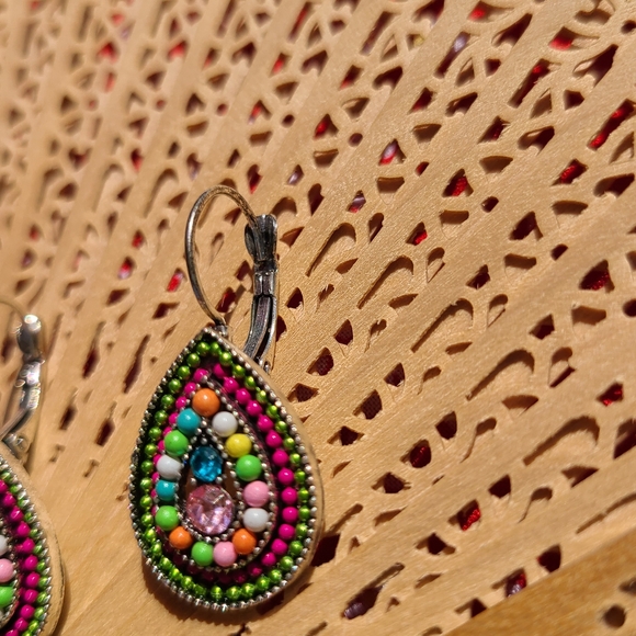 Colorful Beaded Teardrop Earrings Native AMERICA - Picture 1 of 7